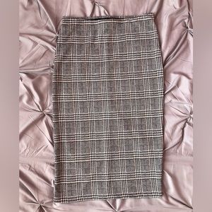 LE CHEATEAU Plaid Pencil Skirt - SIZE XXS